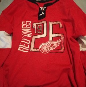 Red Wings shirt